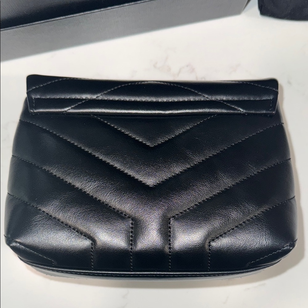 Yves Saint Laurent Black Quilted Leather Wristlet with Gold YSL Logo - Picture 4 of 8